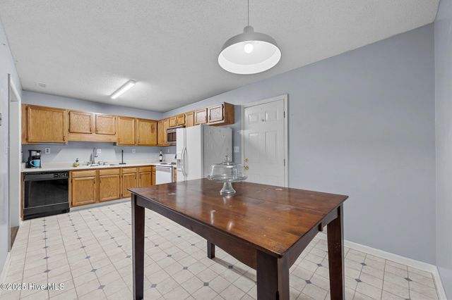 220 Pollard Drive, Jacksonville, NC 28540