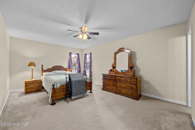 220 Pollard Drive, Jacksonville, NC 28540