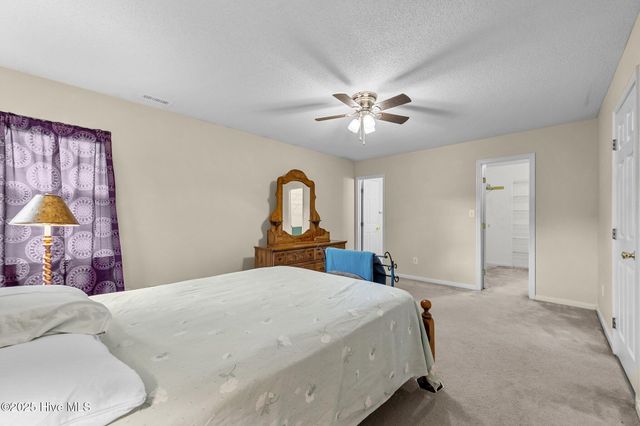 220 Pollard Drive, Jacksonville, NC 28540