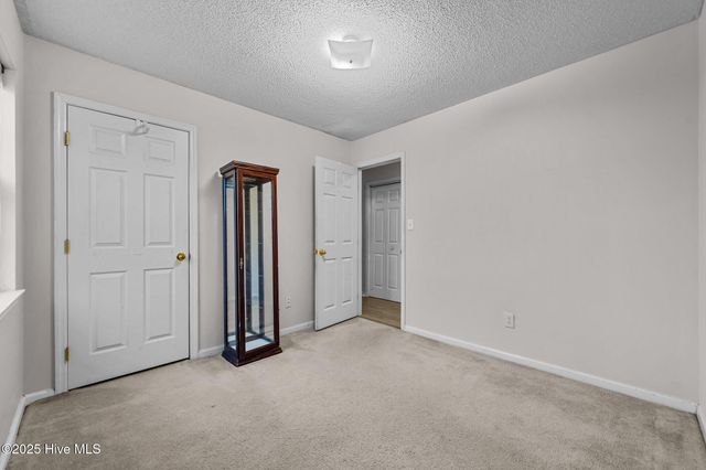 220 Pollard Drive, Jacksonville, NC 28540