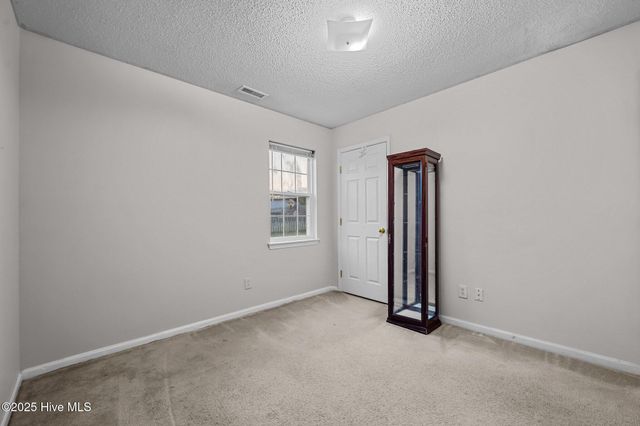 220 Pollard Drive, Jacksonville, NC 28540