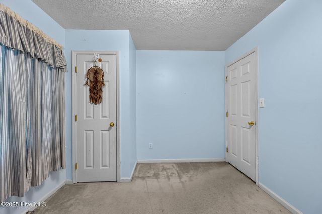 220 Pollard Drive, Jacksonville, NC 28540