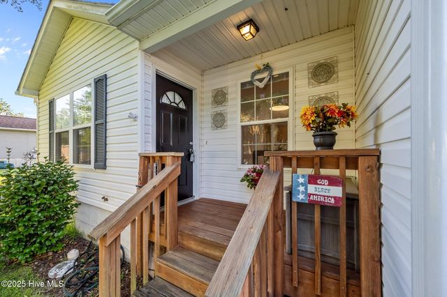 220 Pollard Drive, Jacksonville, NC 28540