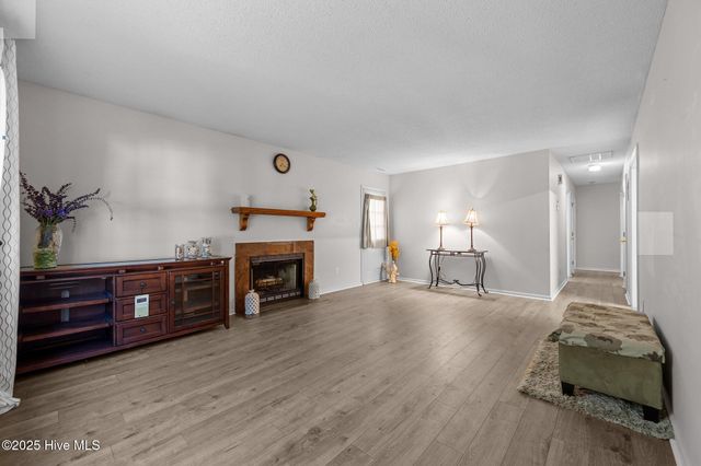 220 Pollard Drive, Jacksonville, NC 28540