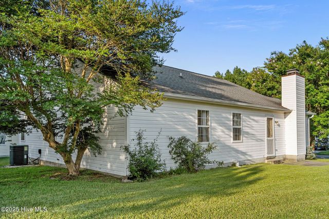 220 Pollard Drive, Jacksonville, NC 28540