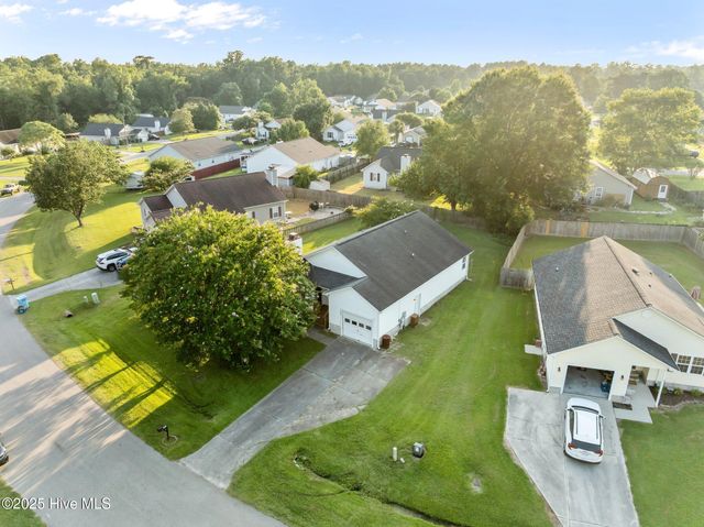 220 Pollard Drive, Jacksonville, NC 28540