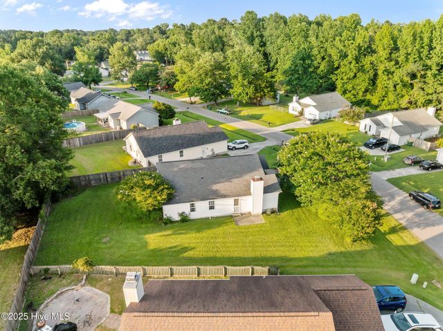 220 Pollard Drive, Jacksonville, NC 28540
