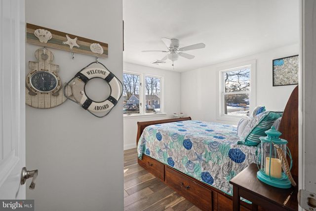 300 ELDREDGE AVE, Cape May, NJ 08204