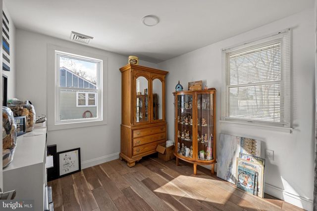 300 ELDREDGE AVE, Cape May, NJ 08204