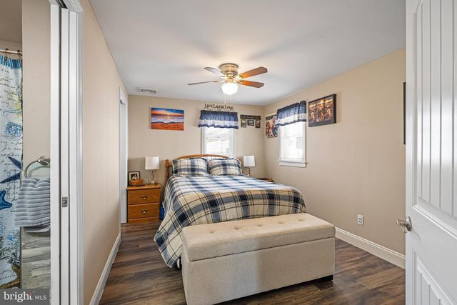 300 ELDREDGE AVE, Cape May, NJ 08204