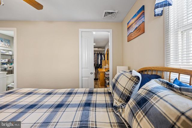 300 ELDREDGE AVE, Cape May, NJ 08204