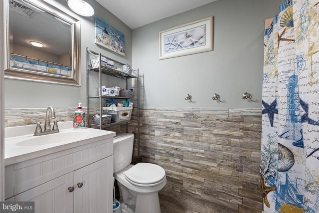 300 ELDREDGE AVE, Cape May, NJ 08204