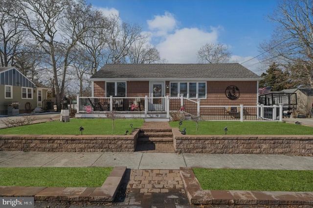 300 ELDREDGE AVE, Cape May, NJ 08204