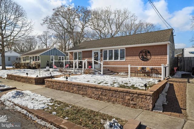 300 ELDREDGE AVE, Cape May, NJ 08204