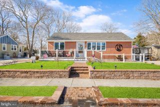 300 ELDREDGE AVE, Cape May, NJ 08204