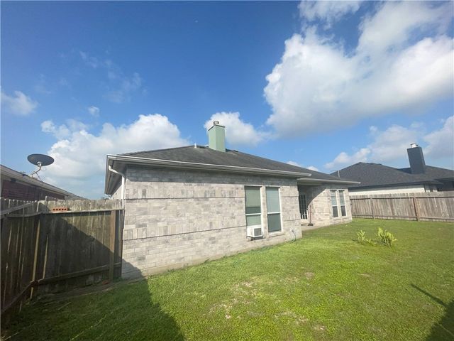6910 Windy Cove, Corpus Christi, TX 78414