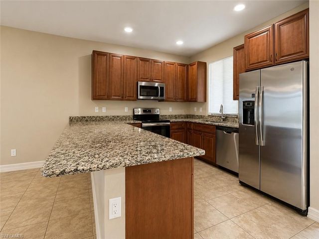 4035 SW 8th PL 101, Cape Coral, FL 33914