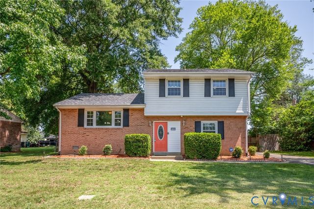 8100 Langley Dr, Glen Allen, VA 23060
