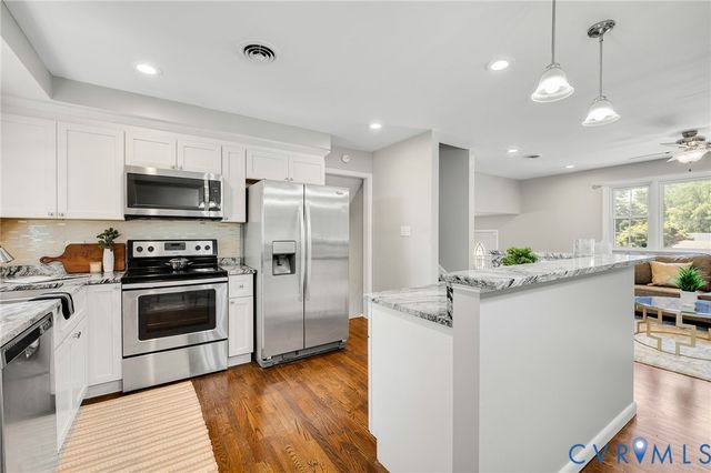 8100 Langley Dr, Glen Allen, VA 23060