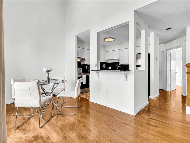 115 Water St 14, Beverly, MA 01915