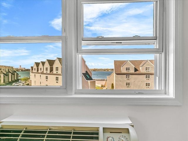 115 Water St 14, Beverly, MA 01915