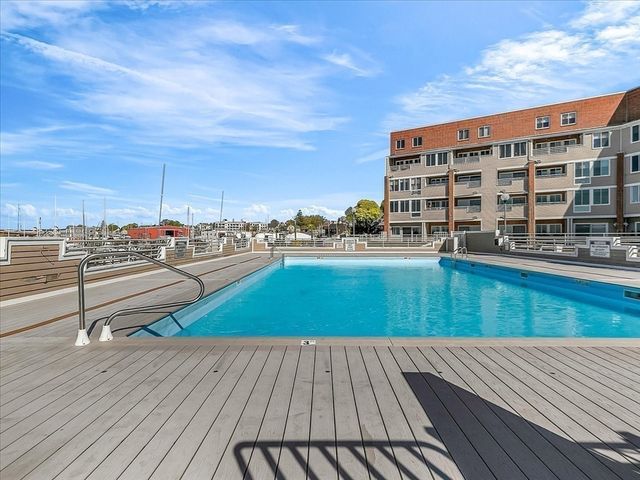 115 Water St 14, Beverly, MA 01915