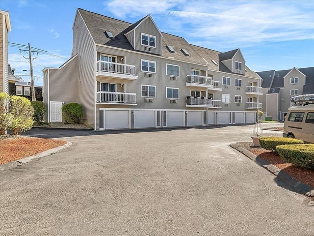 115 Water St 14, Beverly, MA 01915