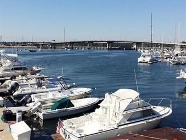 115 Water St 14, Beverly, MA 01915
