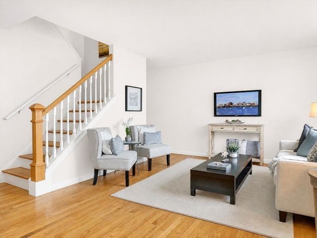 115 Water St 14, Beverly, MA 01915