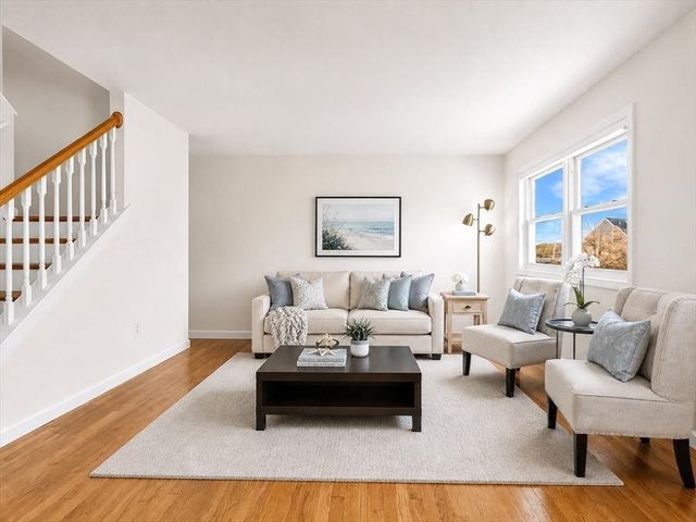 115 Water St 14, Beverly, MA 01915