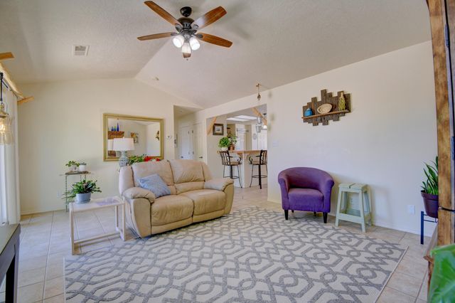 7097 Albany Hills Drive NE, Rio Rancho, NM 87144