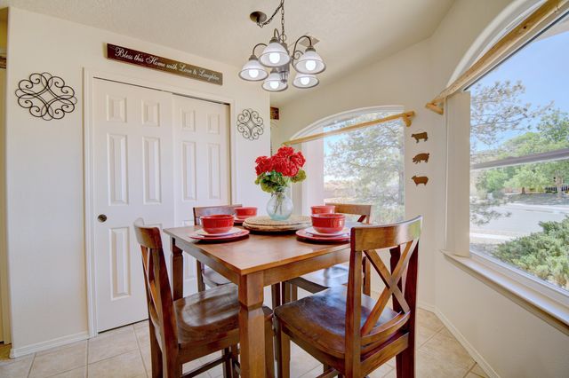 7097 Albany Hills Drive NE, Rio Rancho, NM 87144