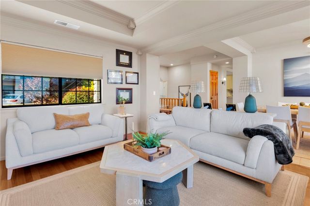 23243 Sunrise Way, Crestline, CA 92325