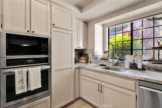 23243 Sunrise Way, Crestline, CA 92325