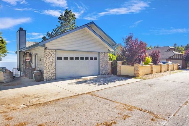 23243 Sunrise Way, Crestline, CA 92325