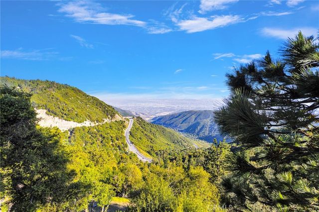 23243 Sunrise Way, Crestline, CA 92325