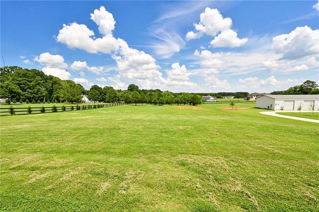 1515 Gratis Road, Monroe, GA 30656