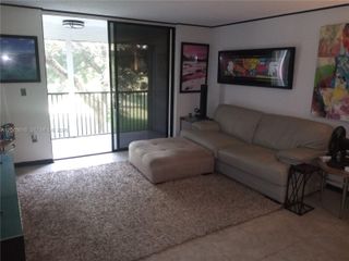 5570 NW 44th St 208A, Lauderhill, FL 33319