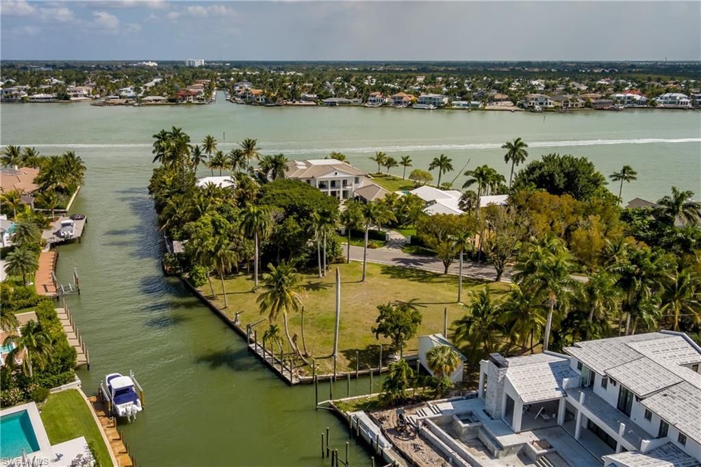 930 18th AVE S, NAPLES, FL 34102 — photo 4