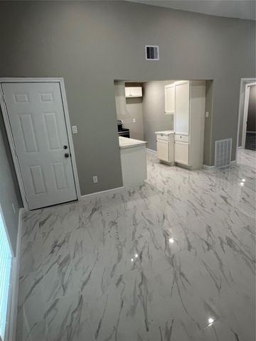 22418 E Shorewood Loop E, Houston, TX 77336