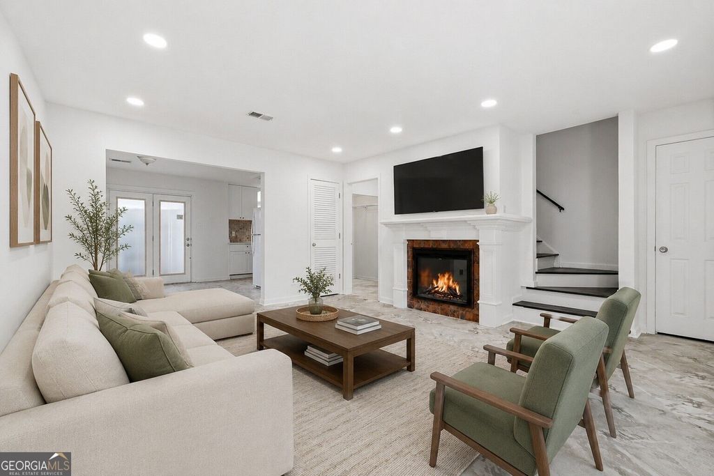 236 Mill Creek Place, Roswell, GA 30076 — photo 2