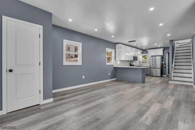 508 W 3Rd Ave, Roselle Boro, NJ 07203