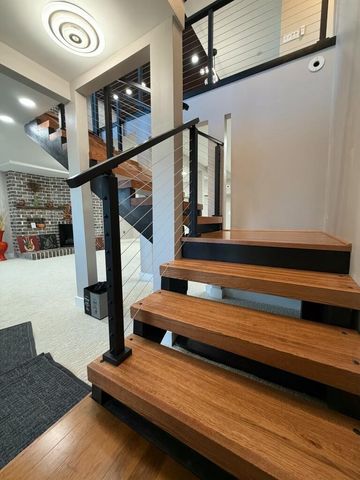 27 Sunset Trail, Portage, IN 46368