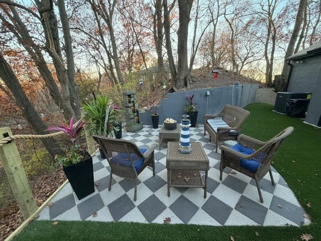 27 Sunset Trail, Portage, IN 46368