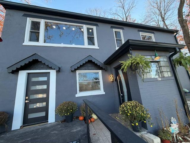 27 Sunset Trail, Portage, IN 46368