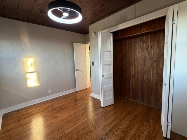 27 Sunset Trail, Portage, IN 46368