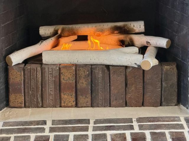 27 Sunset Trail, Portage, IN 46368