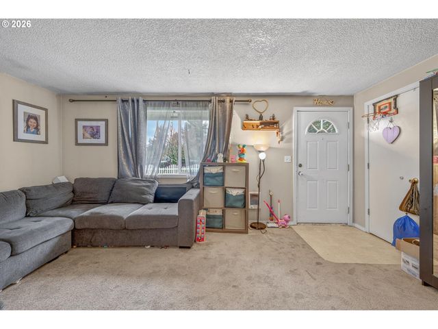 -1 Nw CONNELL Ave, Hillsboro, OR 97124