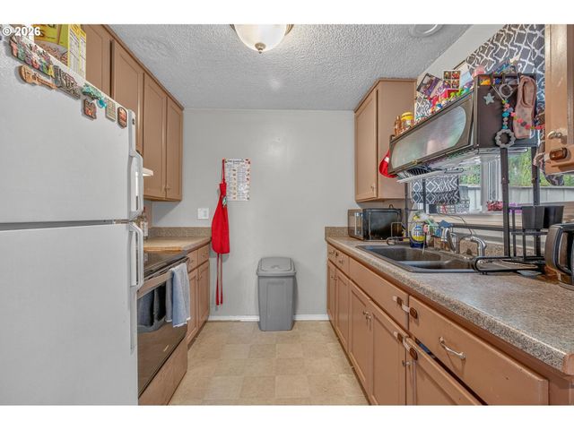 -1 Nw CONNELL Ave, Hillsboro, OR 97124