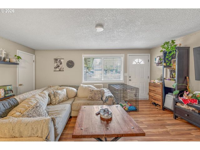 -1 Nw CONNELL Ave, Hillsboro, OR 97124